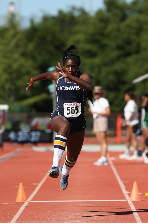 2010 Payton Jordan-012.JPG - 2010 Payton Jordan Invitational, May 1, Cobb Track and Angell Field, Stanford, California.